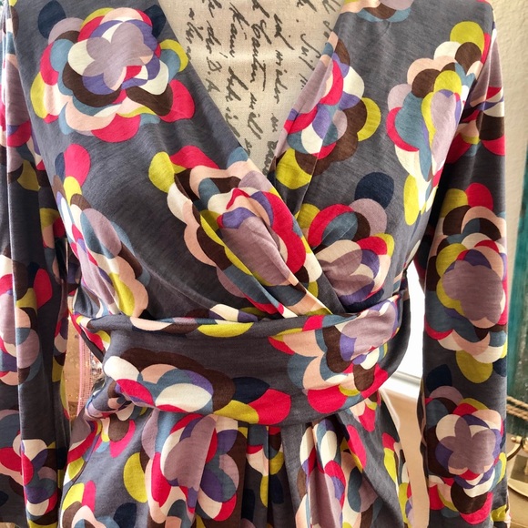 Boden Floral Grey Wrap Top Knit Shift Dress! - Picture 1 of 7